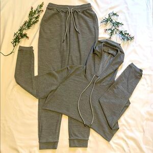 Reversed Stitching Gray Cropped Hoodie & Jogger Set 🔄👕